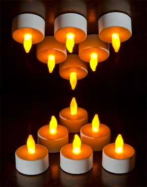 Flickering Flameless Tealights Battery Operated Set 6